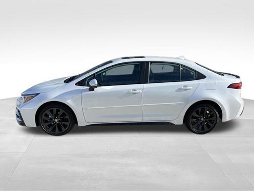 Wind Chill Pearl 2026 Toyota Corolla XSE
