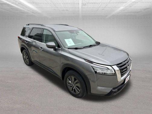 Gun Metallic 2022 Nissan Pathfinder SV 4WD