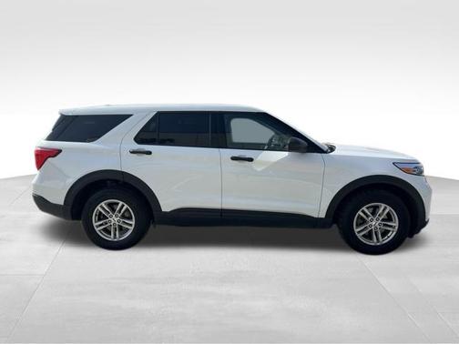 2023 Ford Explorer Base
