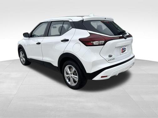 2022 Nissan Kicks S