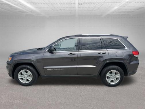 Granite Crystal Metallic Clearcoat 2015 Jeep Grand Cherokee Laredo