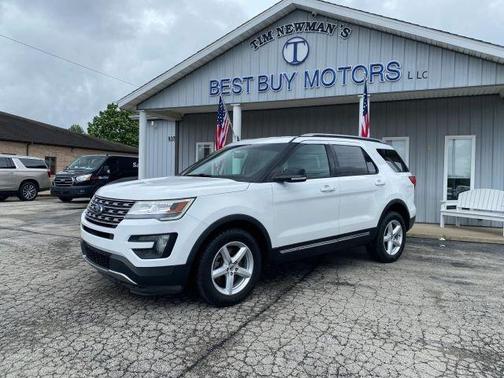 White 2016 Ford Explorer XLT