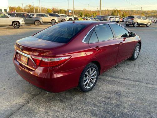 2016 Toyota Camry XLE