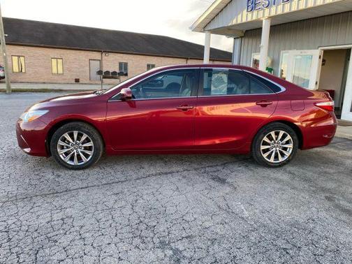 2016 Toyota Camry XLE