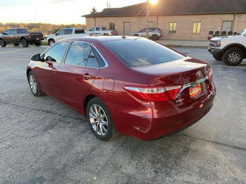 2016 Toyota Camry XLE