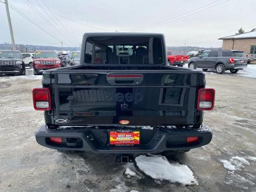 2020 Jeep Gladiator Sport