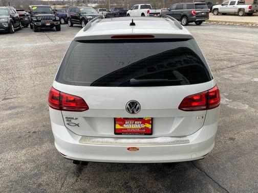 2016 Volkswagen Golf SportWagen TSI S