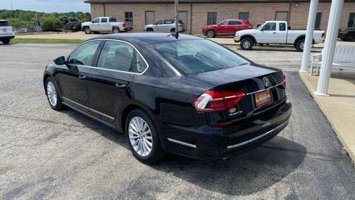 Black 2016 Volkswagen Passat 1.8T SE