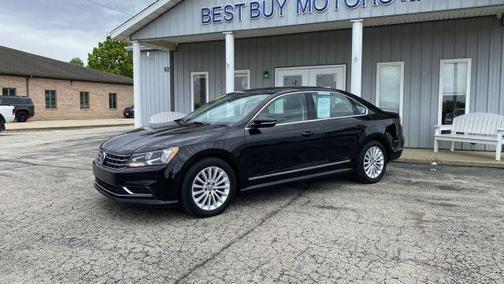 Black 2016 Volkswagen Passat 1.8T SE