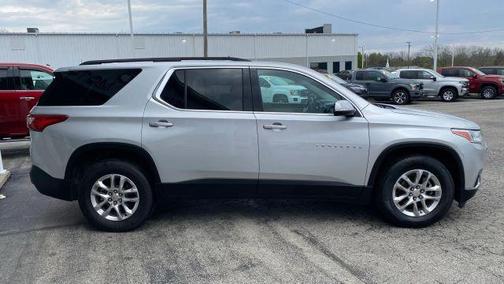 Silver 2020 Chevrolet Traverse LT Cloth