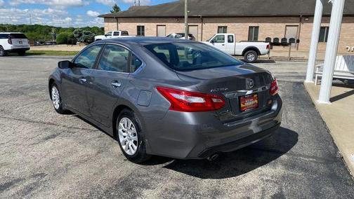 Gun Metallic 2016 Nissan Altima 2.5 S