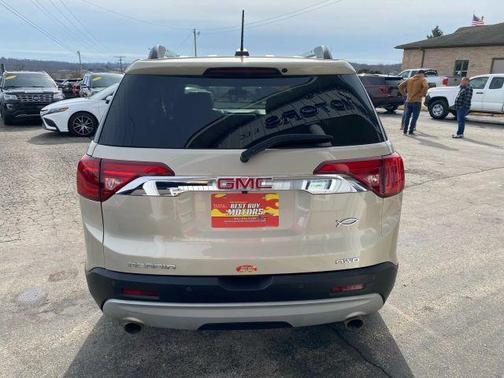 2017 GMC Acadia SLE-2