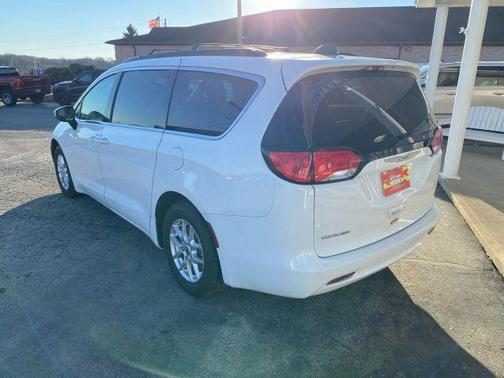 2021 Chrysler Voyager LXI