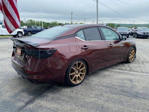 Rosewood Metallic 2020 Nissan Sentra SV