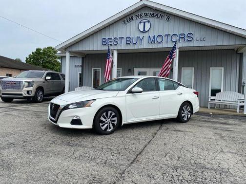 Glacier White 2022 Nissan Altima 2.5 S