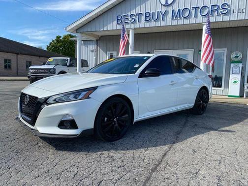 2022 Nissan Altima 2.5 SR