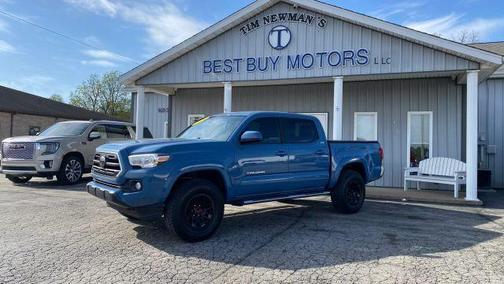 Blue 2019 Toyota Tacoma SR5