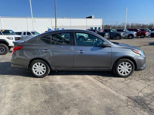 2019 Nissan Versa 1.6 SV