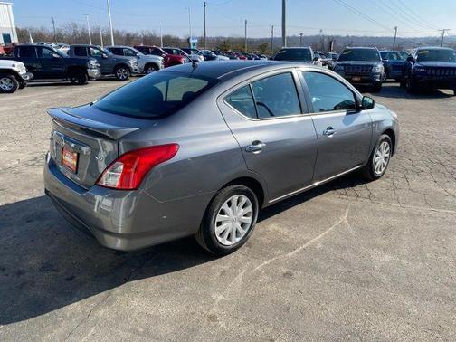 2019 Nissan Versa 1.6 SV