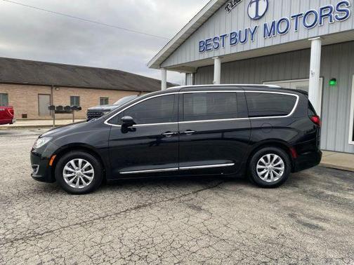 2018 Chrysler Pacifica Touring-L Plus