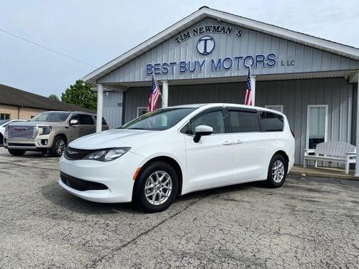 White 2023 Chrysler Voyager LX