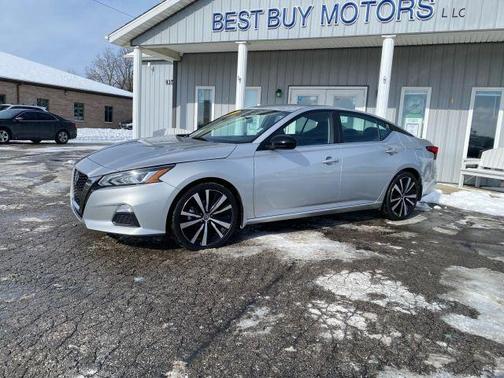 2022 Nissan Altima 2.5 SR