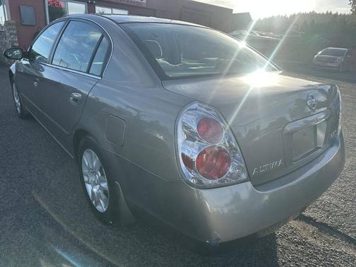 Polished Pewter 2005 Nissan Altima 2.5 S