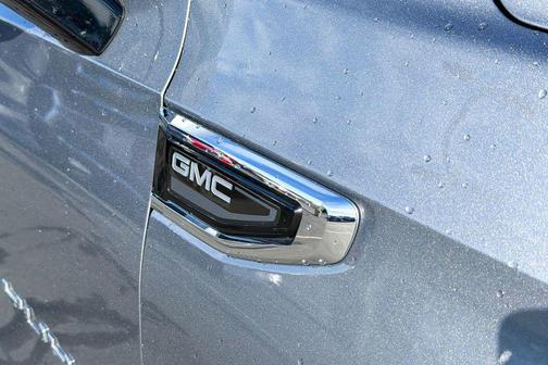 2022 GMC Yukon SLE
