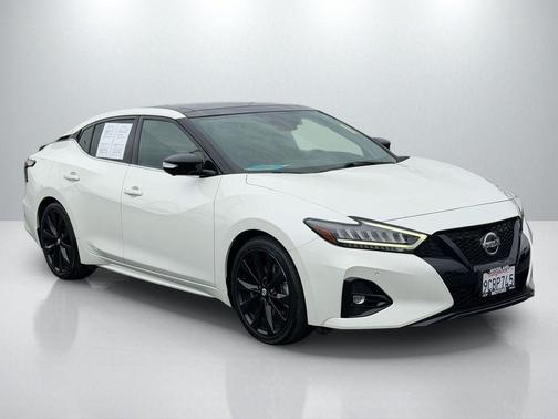 Pearl White Tricoat 2022 Nissan Maxima SR Xtronic CVT