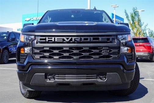 2025 Chevrolet Silverado 1500 Custom