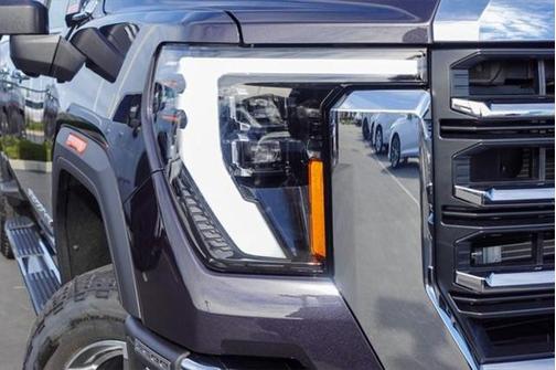 2025 GMC Sierra 2500 SLT