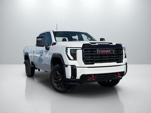 Summit White 2025 GMC Sierra 2500 AT4