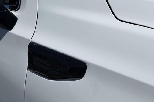 Summit White 2026 GMC Yukon XL 4WD Elevation