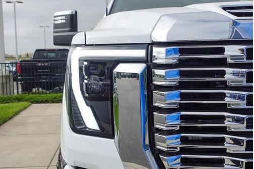 2025 GMC Sierra 2500 Denali