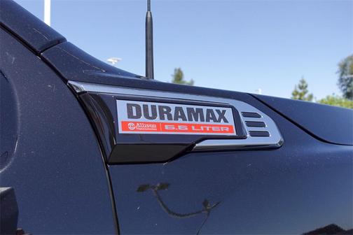 2025 GMC Sierra 2500 SLT
