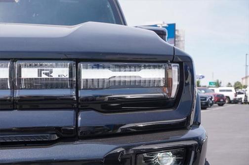2024 GMC HUMMER EV SUV 2X
