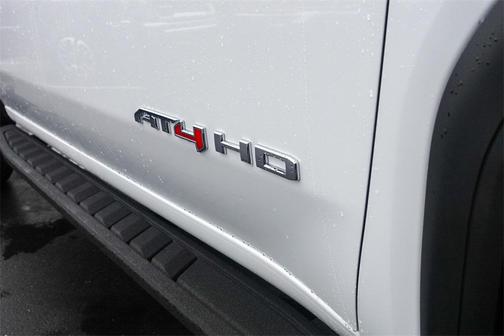 2025 GMC Sierra 2500 AT4