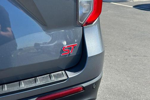 Carbonized Gray Metallic 2023 Ford Explorer ST