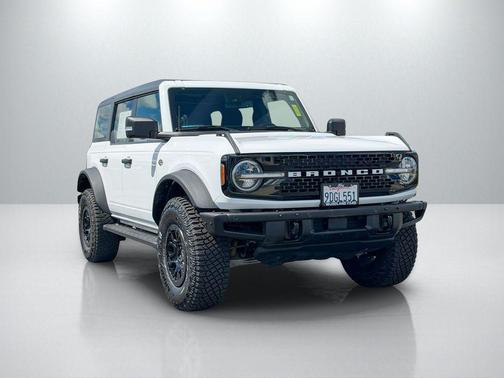 Oxford White 2022 Ford Bronco Wildtrak