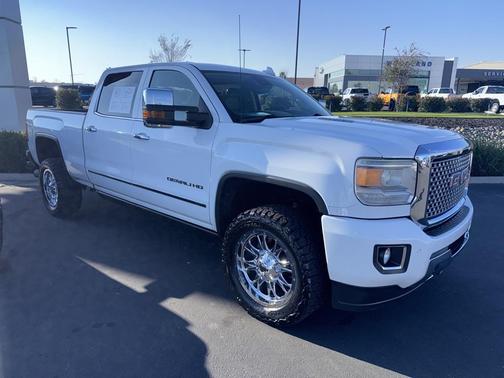 2015 GMC Sierra 2500 Denali