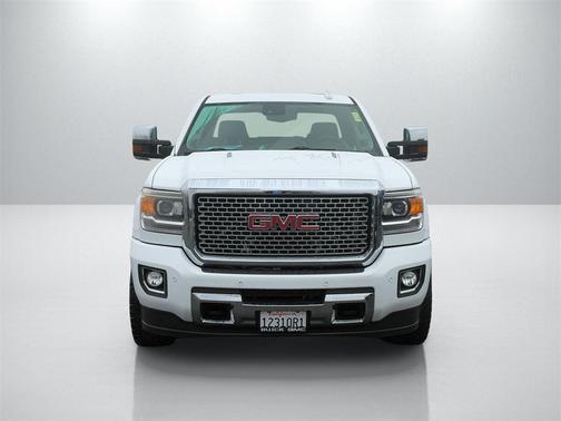 2015 GMC Sierra 2500 Denali