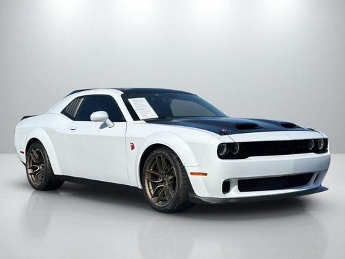 White Knuckle Clearcoat 2023 Dodge Challenger SRT Hellcat