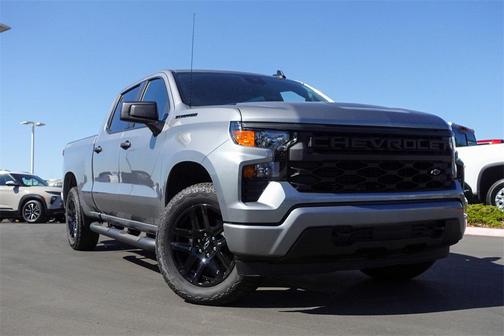 2025 Chevrolet Silverado 1500 Custom