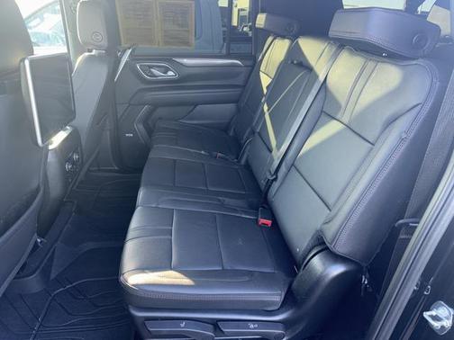 2024 Chevrolet Suburban RST