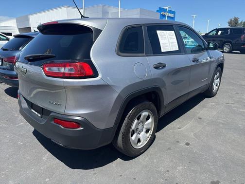 Billet Silver Metallic Clearcoat 2017 Jeep Cherokee Sport