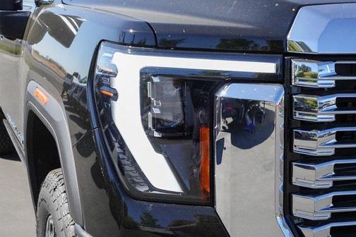 2024 GMC Sierra 2500 Denali