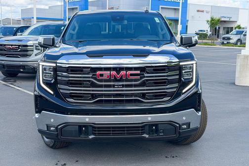 Onyx Black 2026 GMC Sierra 1500 SLT