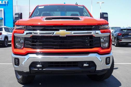 2025 Chevrolet Silverado 3500 LT