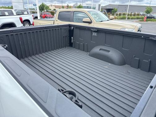 Wind Chill Pearl 2024 Toyota Tundra Platinum