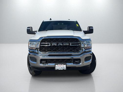Bright White Clearcoat 2024 RAM 3500 Tradesman Crew Cab 4x4 6'4' Box